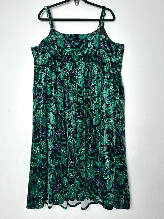 Torrid Whimsigoth Forest Green Floral Velvet Skater Midi Dress Goblincore Earthy - Picture 9 of 12